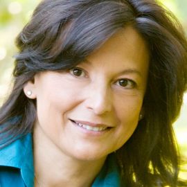 Liz Christoffersen Headshot