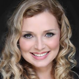 CeCe Moore Headshot