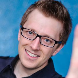 Tom Thelen Headshot