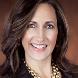 Dena Patton Headshot