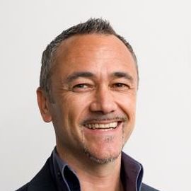 Warren Knight Headshot