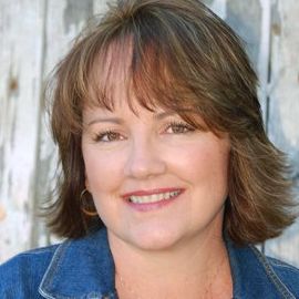 Cathe Holden Headshot