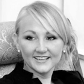 Heidi Elnora Headshot