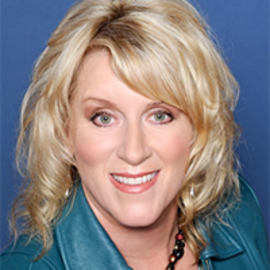 Catherine Calarco Headshot