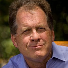 Timothy Ferris Headshot