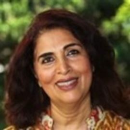 Urvashi Sahni Headshot
