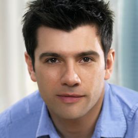 Danny Boome Headshot
