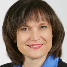 Kristin Arnold Headshot