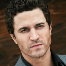 Anderson Davis Headshot
