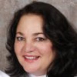 Maria R. Pearson Headshot