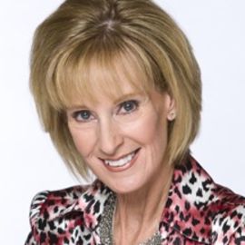Linda Armstrong Kelly Headshot