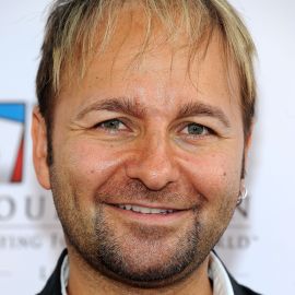 Daniel Negreanu Headshot
