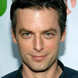 Justin Kirk Headshot