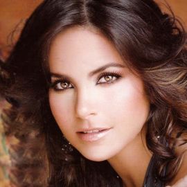 Lucero Headshot
