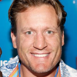 Jeremy Roenick Headshot
