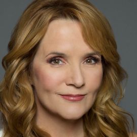 Lea Thompson Headshot