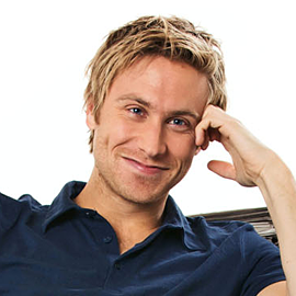 Russell Howard Headshot