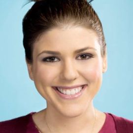 Molly Tarlov Headshot