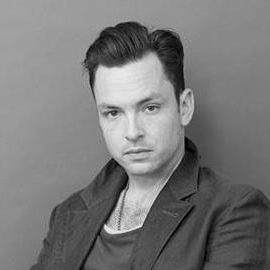 Mark Holmes (Stylist) Headshot