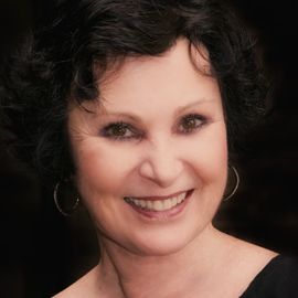 Wendy Johnson Headshot