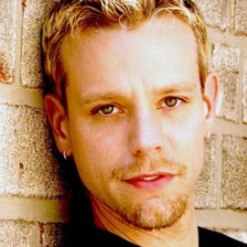 Adam Pascal Headshot