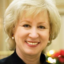 Kim Campbell Headshot
