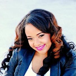 Raevyn Jones Headshot