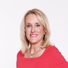 Tracy Austin Headshot