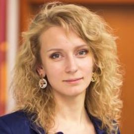 Svitlana Kolomiyets Headshot