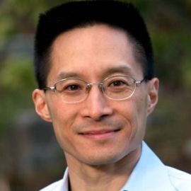 Eric Liu Headshot