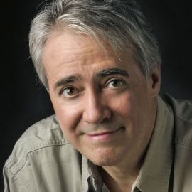 Scott Simon Headshot