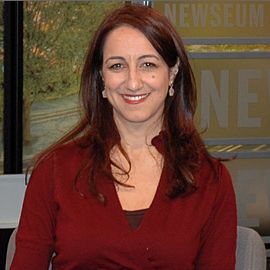 Farnaz Fassihi Headshot