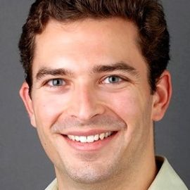 Aaron Patzer Headshot