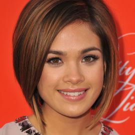 Nicole Gale Anderson Headshot