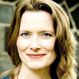 Jennifer Egan Headshot