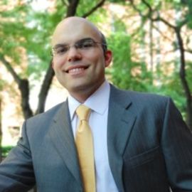 Mike Periu Headshot