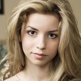 Masiela Lusha Headshot