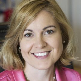 Dr. Andrea Bonior Headshot