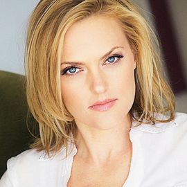 Elaine Hendrix Headshot