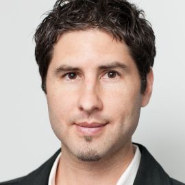 Matt de la Pena Headshot