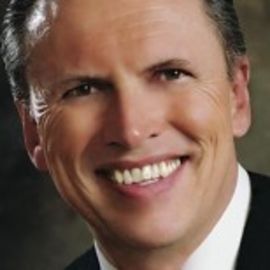 Peter Hanson Headshot