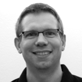 Niko Köbler Headshot