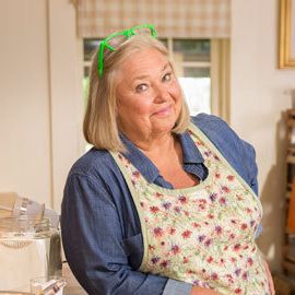 Nancy Fuller Headshot