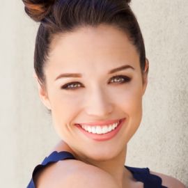 Jaclyn Betham Headshot