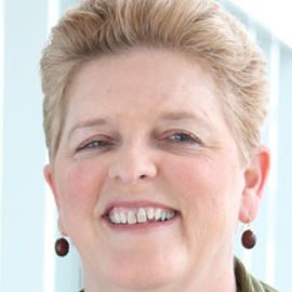 Cindy Moss Headshot