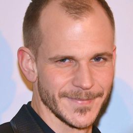 Gustaf Skarsgård Headshot