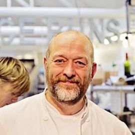 Tim Hayward Headshot