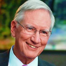 Tom Peters Headshot