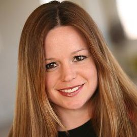 Amber Tozer Headshot