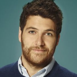 Adam Pally Headshot